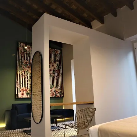 & Co. Quart Boutique 3* Valenza